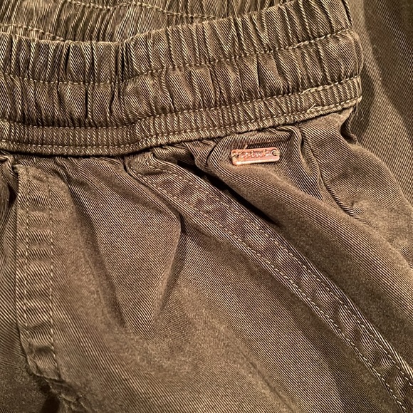 Pink VS Joggers - Picture 4 of 6